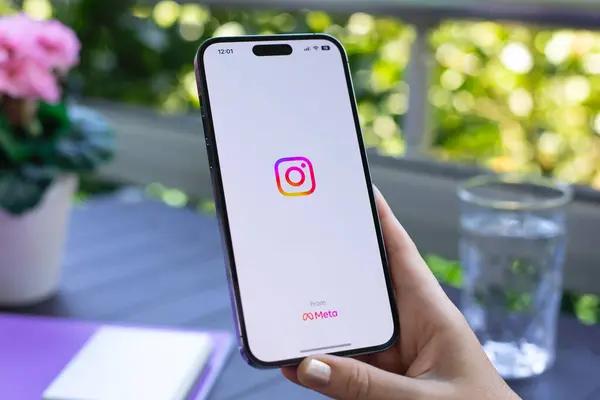 Simple Methods to View Private Instagram Photos